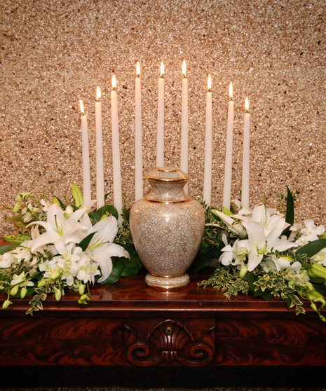 Memorial - Taper Candles Crescent