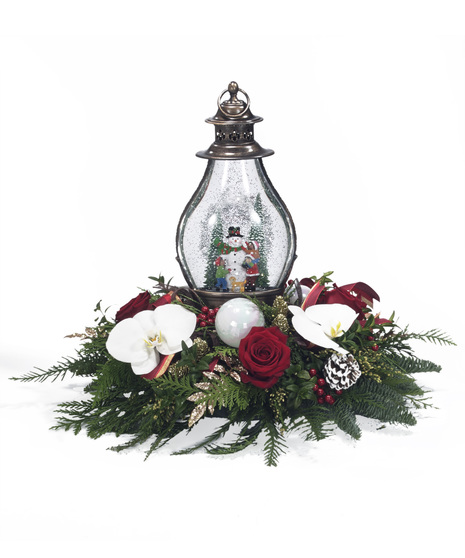 Christmas centerpiece with keepsake snow globe